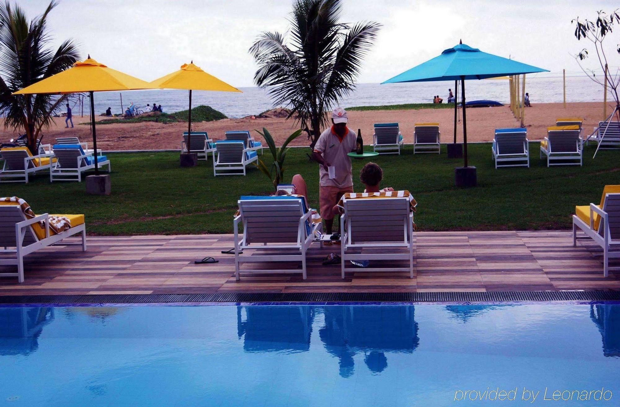 Hotel J Negombo Exteriér fotografie