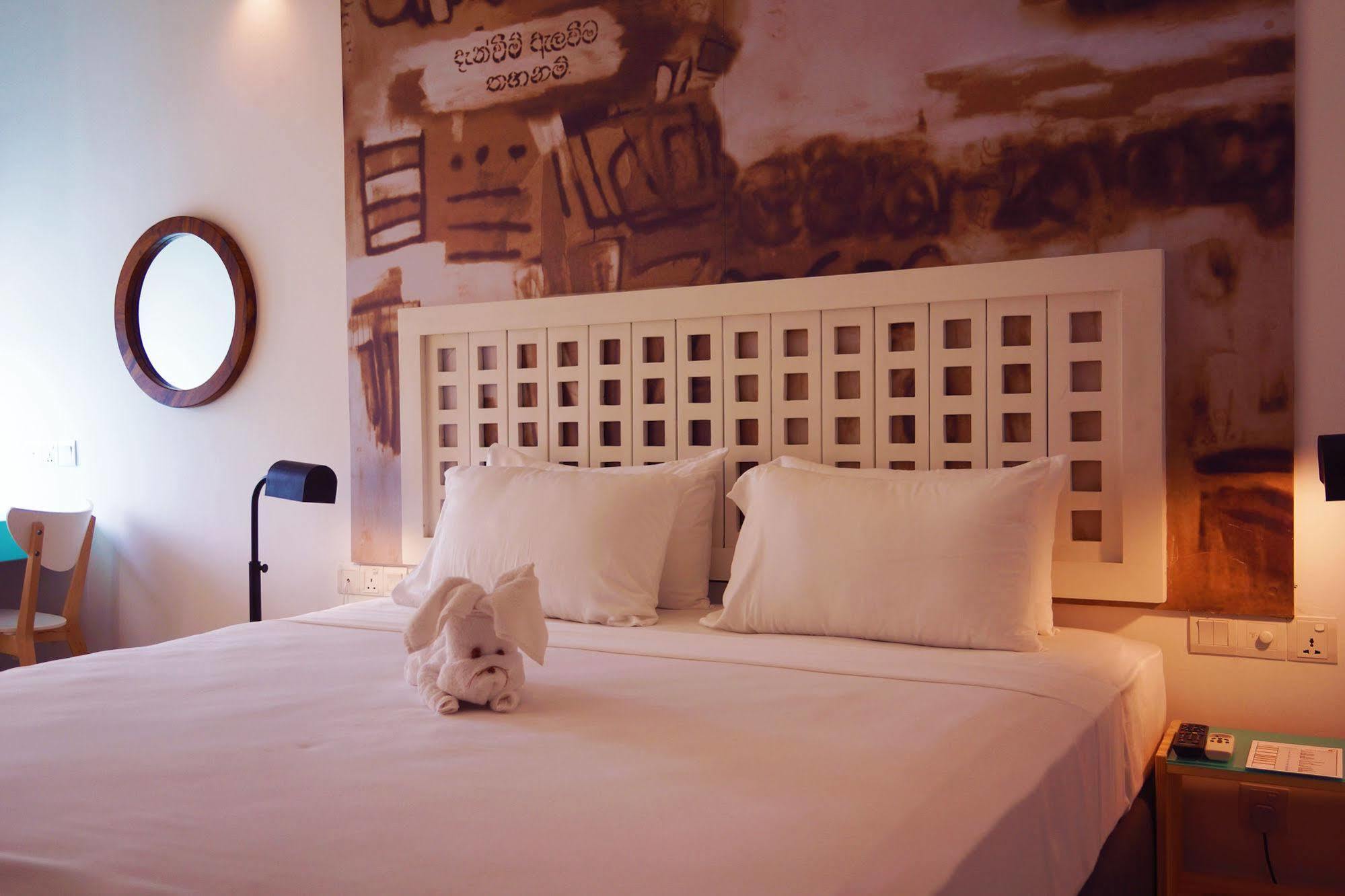 Hotel J Negombo Exteriér fotografie